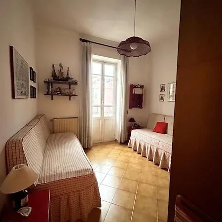 Appartement Quadrilocale A 100 M Dal Mare